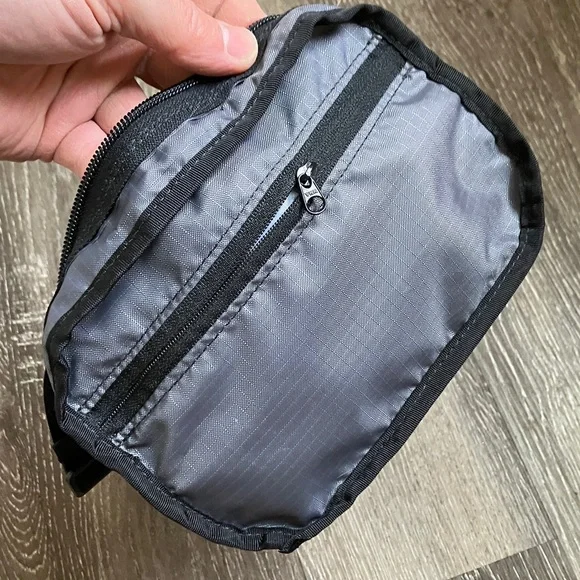 Flowfold Explorer Fanny Pack - Picture 10 of 15
